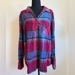 Maurice’s Plaid Red & Blue Flannel Top Button Down Women’s Size 2X Front Pocket‎